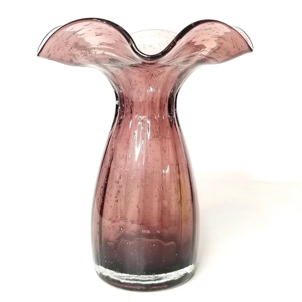 Margie's Garden Great Artisan's Ruffled Hand Blown Glass Amethyst Purple Vase